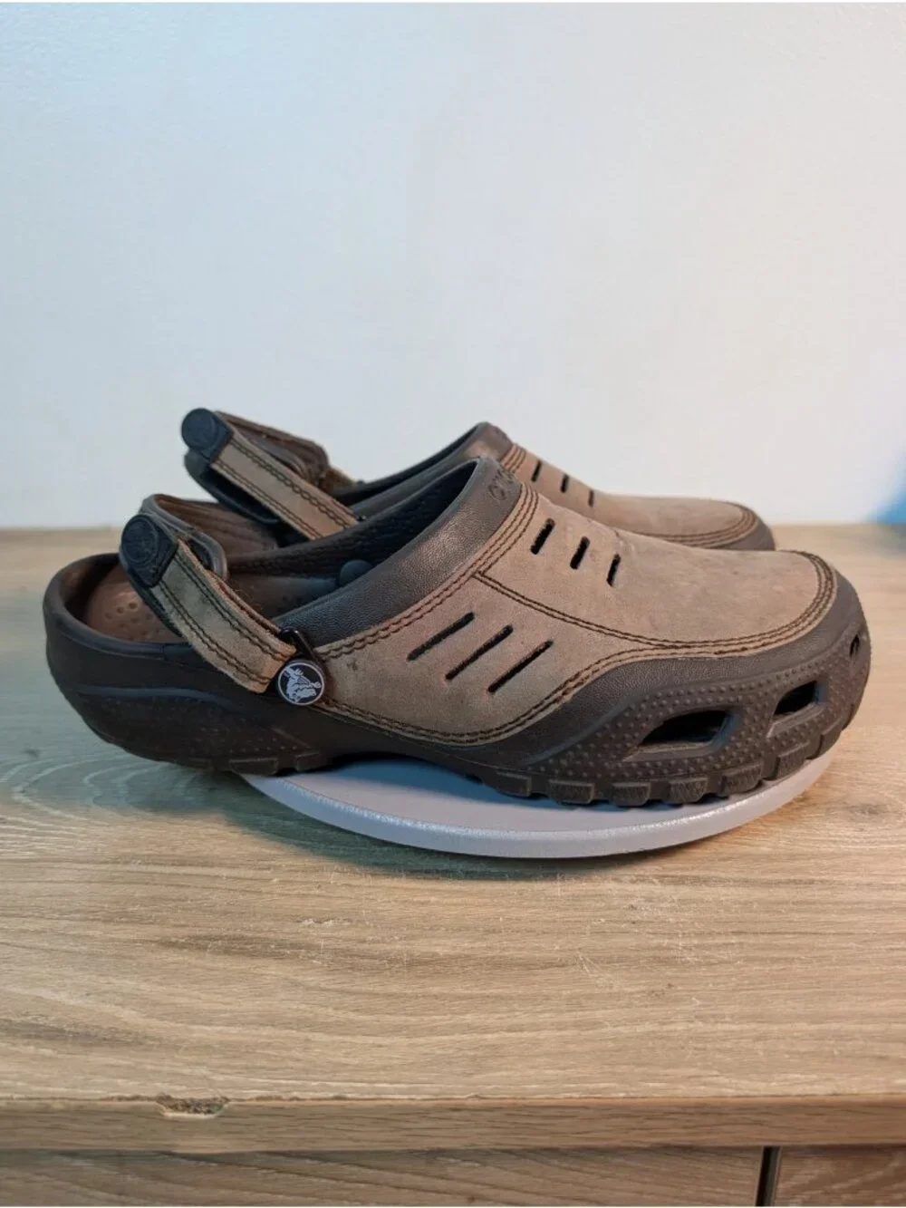 CROCS bottom tread